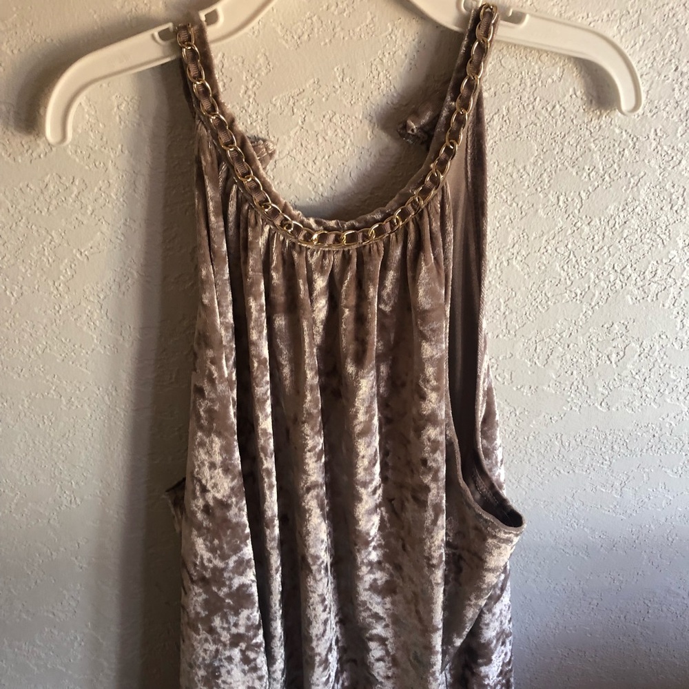 Velvet Sleeveless Shirt